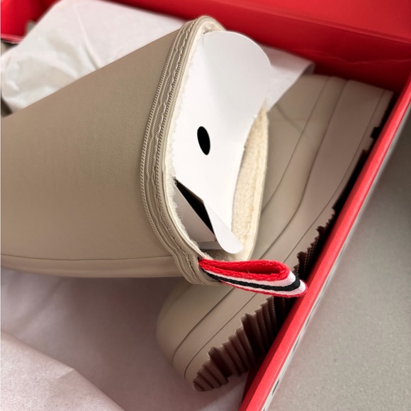 NWT Hunter Tall Insulated Tan Boots 6M - Picture 7 of 13